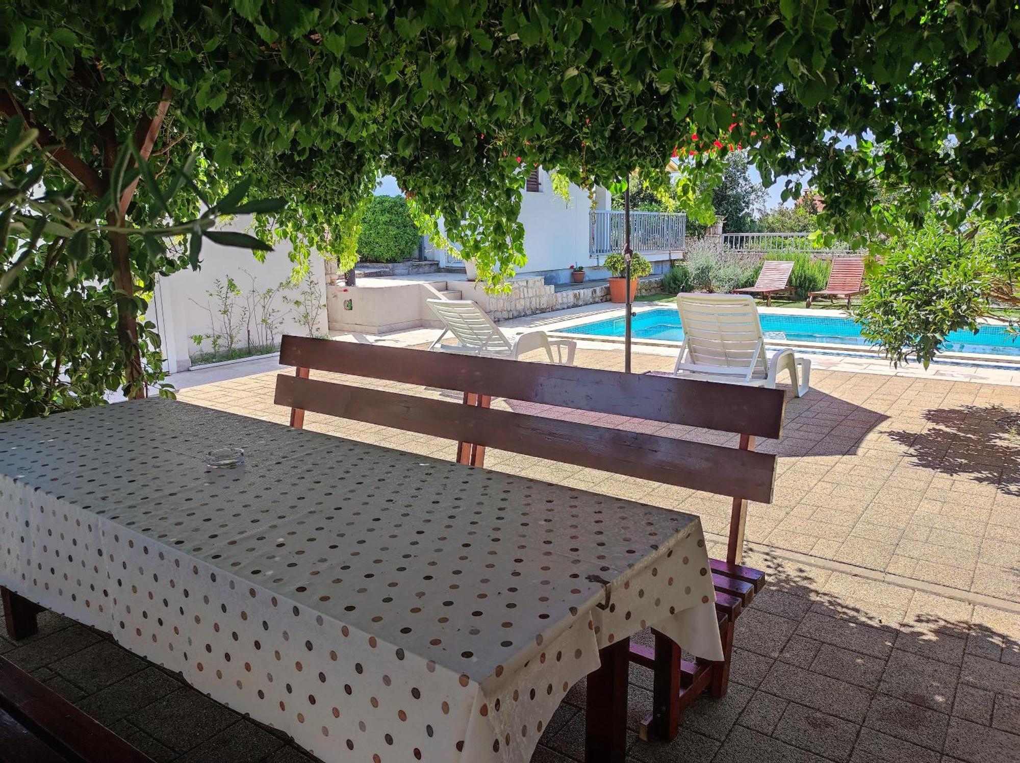 Holiday House Nena With Pool Vinišće Kültér fotó